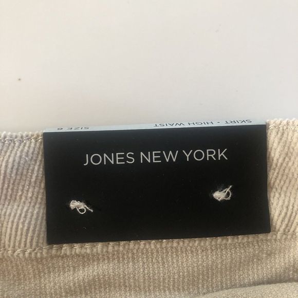 Jones New York Women's Skirt Tan Pocket Button Front Corduroy Size 6 - Picture 5 of 10